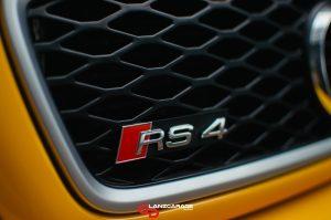 Mehr über den Artikel erfahren Audi RS4 B5